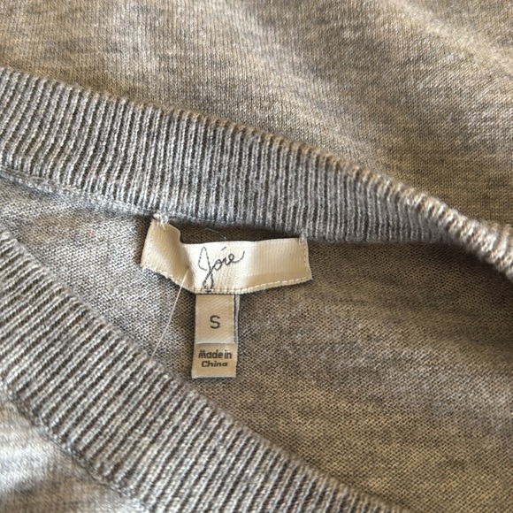 Joie gray silk cuffed sleeve nylon/rayon/wool/cashmere body crewneck sweater. Sm - Picture 6 of 7